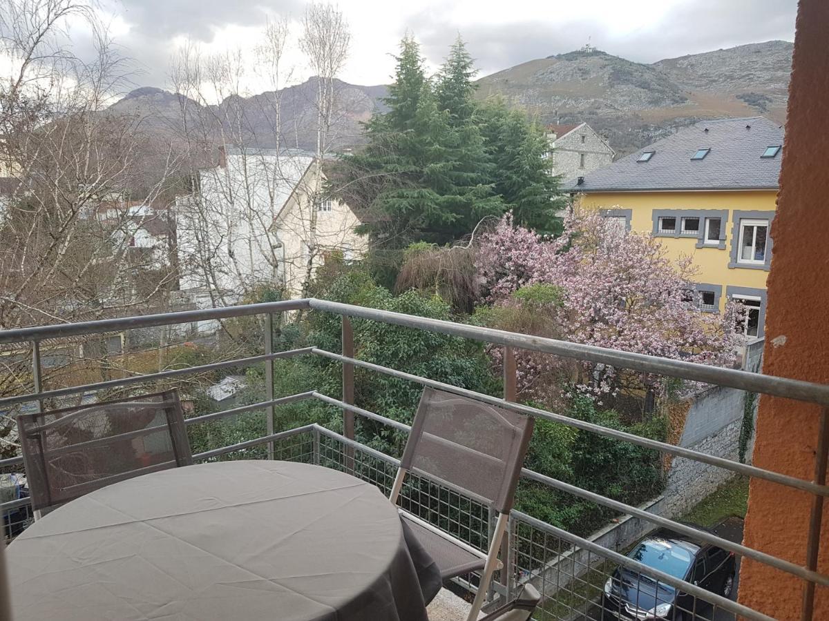 T2 Avec Balcon Plein Sud Apartamento Lourdes Exterior foto